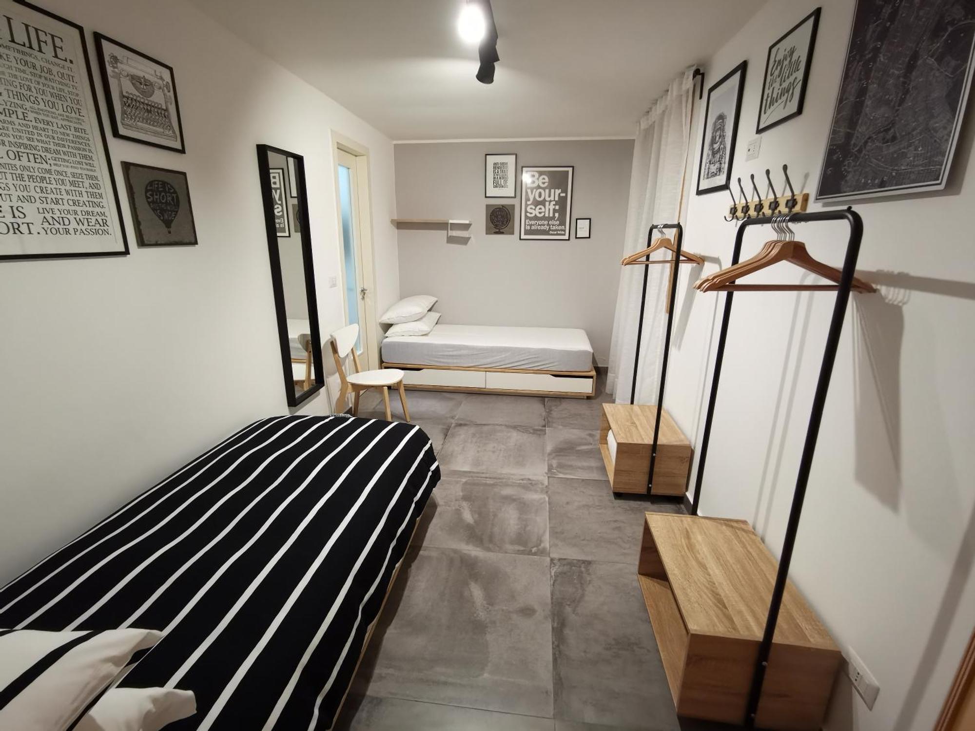 The Black Dog House วาเลนซาโน ภายนอก รูปภาพ